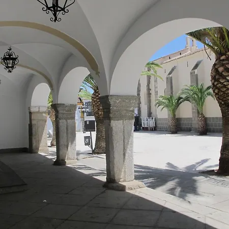 La * Medina de las Torres