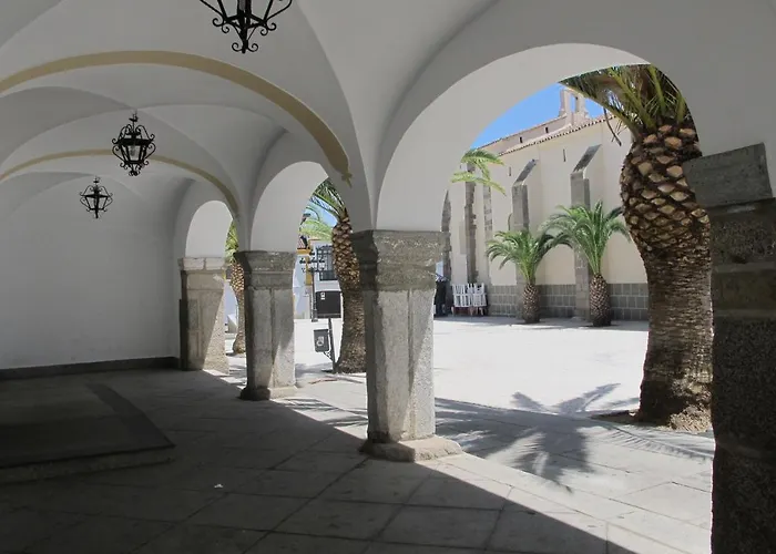 La * Medina de las Torres